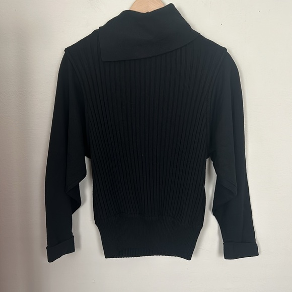 Vintage Liz Claiborne Button Collar Sweater - Picture 2 of 6